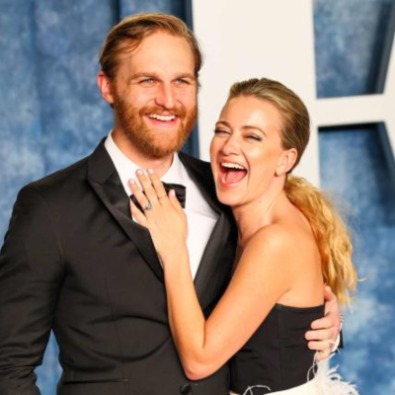 Wyatt Russell and his wife Meredith Hagner's married life is full of love and laughter.